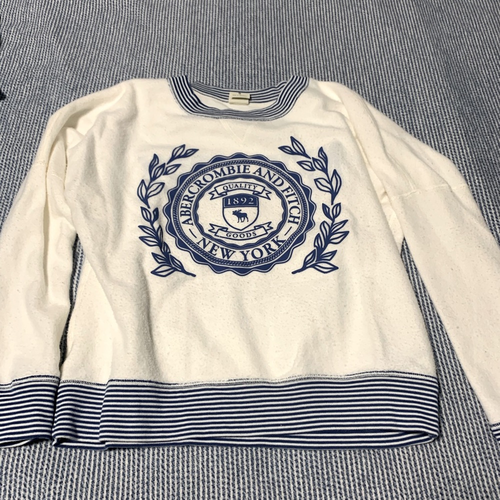 Abercrombie reversible sweater size small